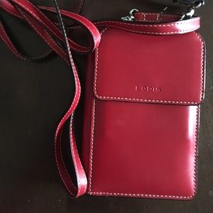 Lodi’s cell phone crossbody